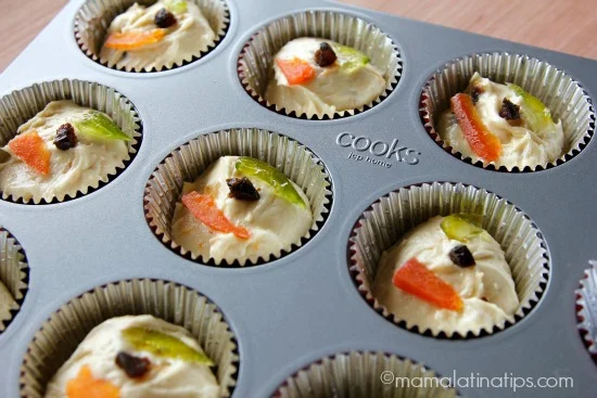 reyes-cupcake-tin-mamalatinatips