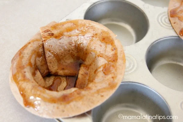 bun%cc%83uelo-ice-cream-basket-syrup-pre-baking-mamalatinatips