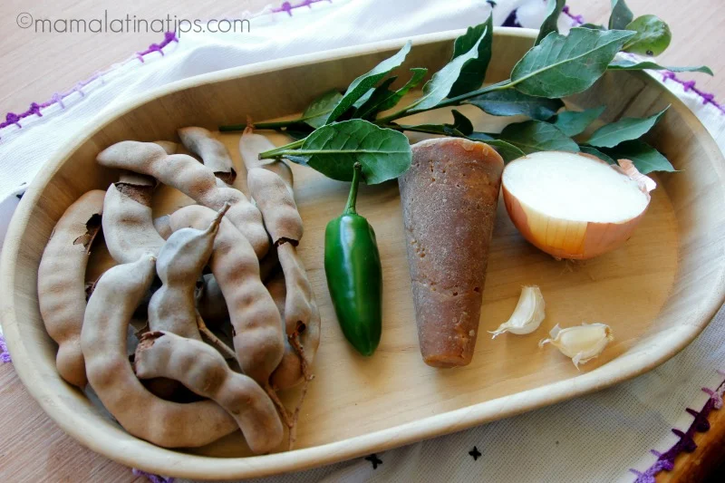 Tamarindo, piloncillo, chiles jalapeños - mamalatinatips.com