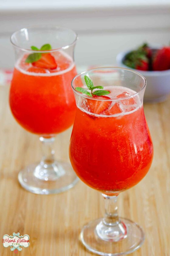 Easy Mexican Strawberry Agua Fresca • Mama Latina Tips